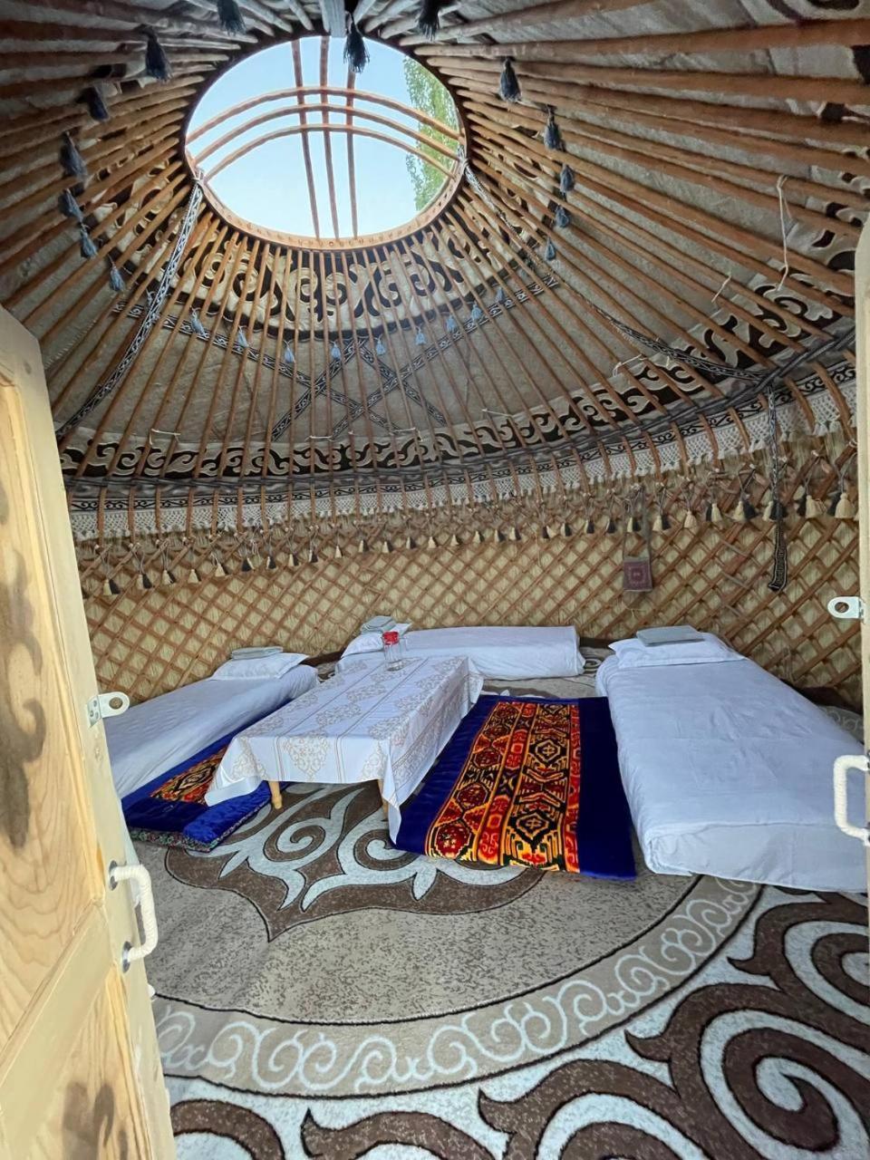 Bed and Breakfast Agat Yurt Camp Каджи-Сай Экстерьер фото