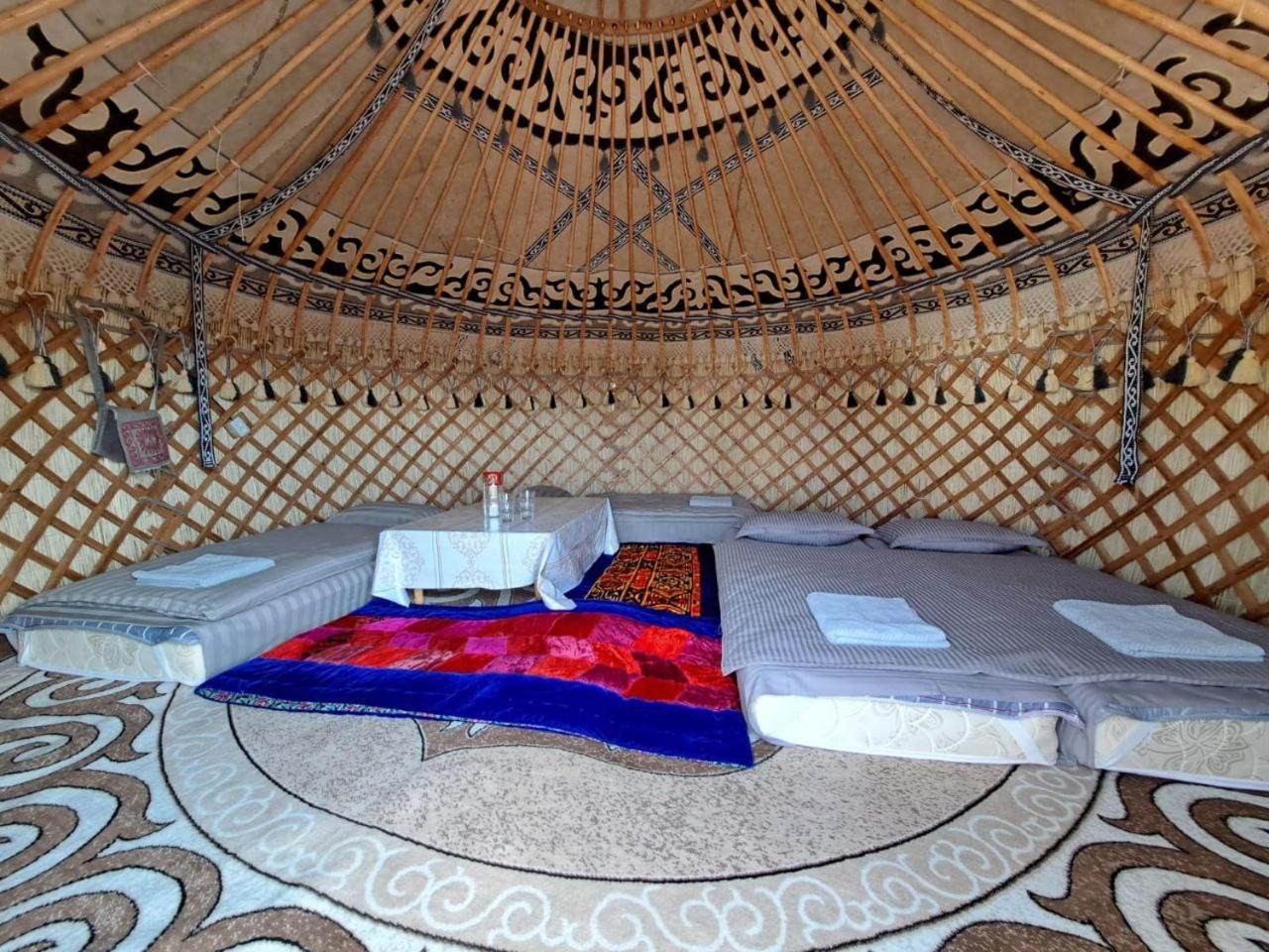 Bed and Breakfast Agat Yurt Camp Каджи-Сай Экстерьер фото