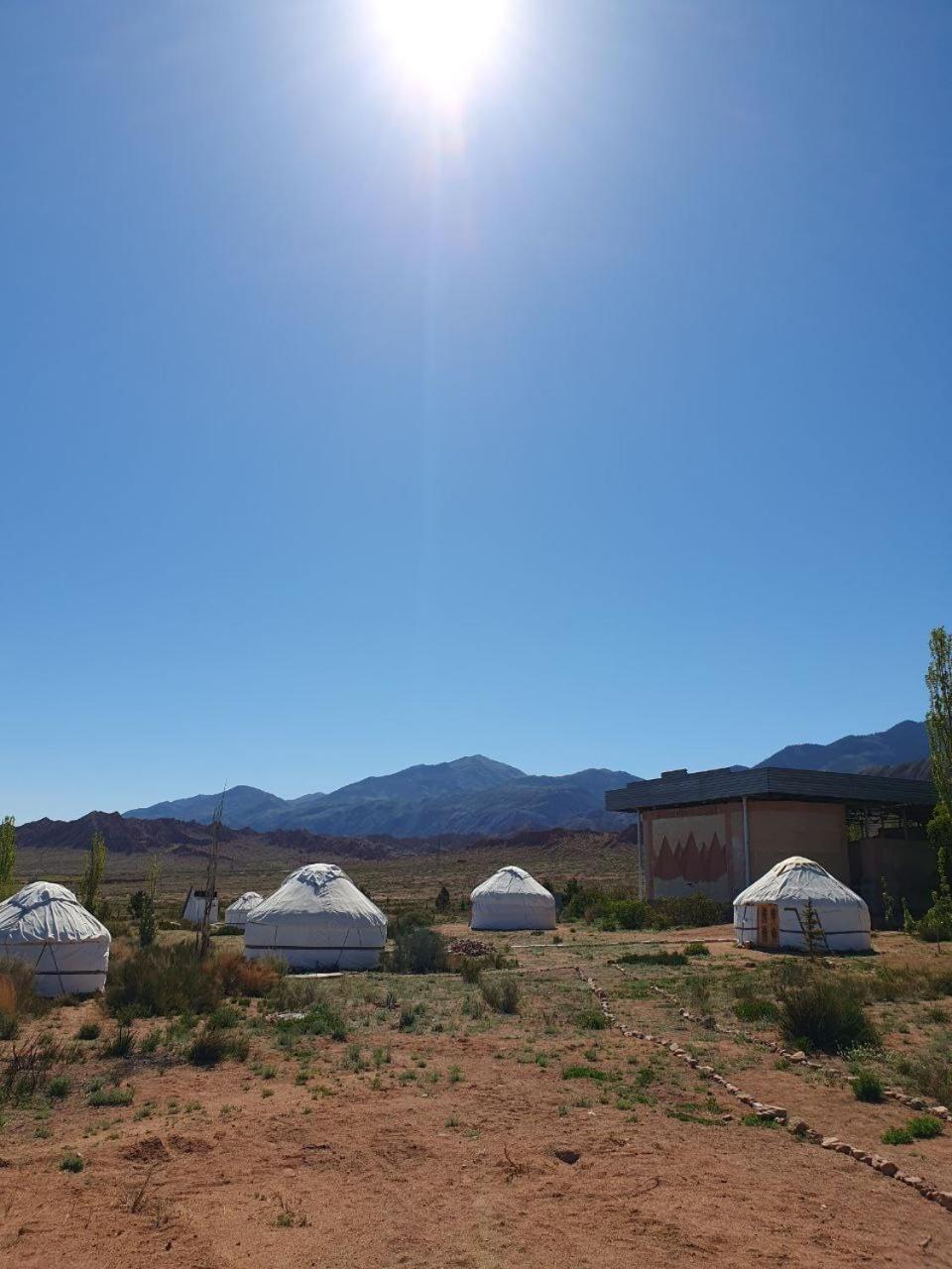 Bed and Breakfast Agat Yurt Camp Каджи-Сай Экстерьер фото