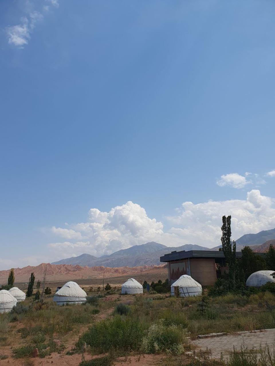 Bed and Breakfast Agat Yurt Camp Каджи-Сай Экстерьер фото